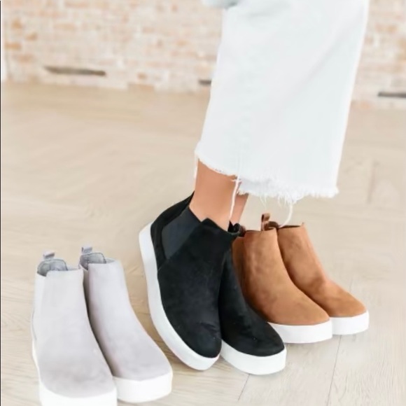 Wedge sneaker - Picture 3 of 6